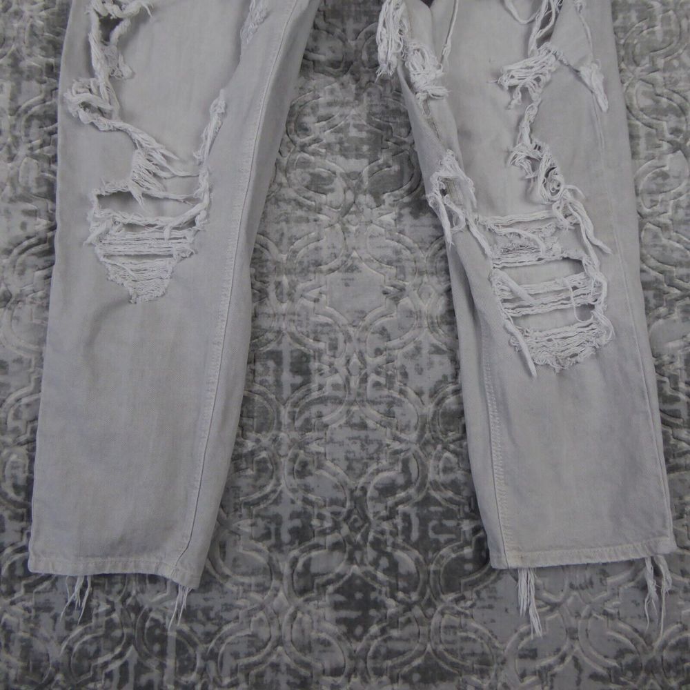 American Eagle Mom Jeans Size 12 Gray Light Wash Stretch Destroyed Distressed - Picture 3 of 16